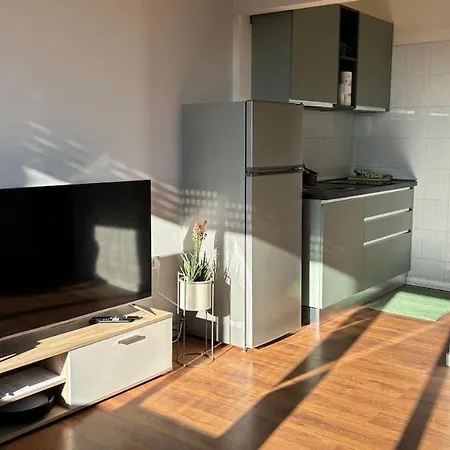 Easy Apartment